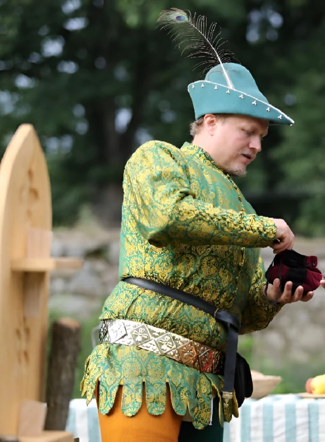 Z historie pochev a závěsníků (2. díl): od středověku do moderní éry